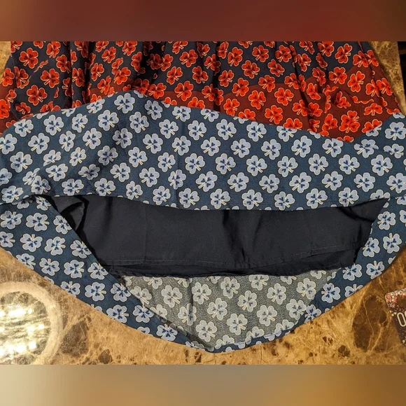 5/$25. Gap dress, navy and red long sleeve floral dress - Picture 5 of 10